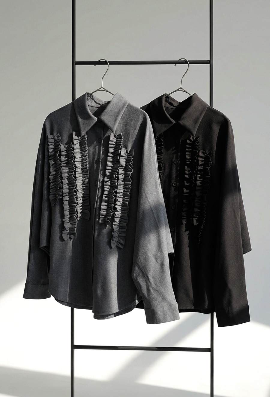 フリルデザイン シャツ レディース 長袖 無地 送料無料・(500)メール便