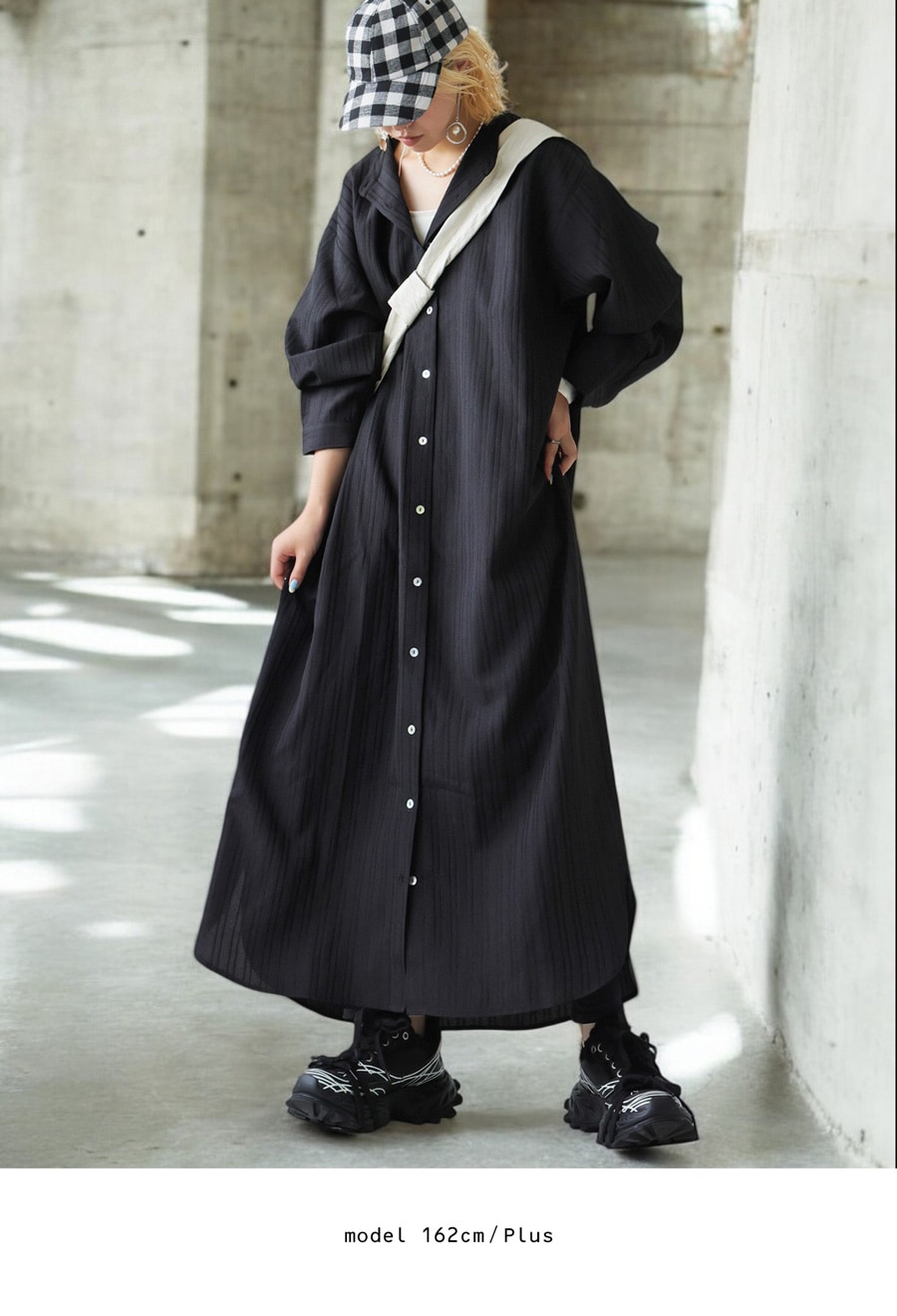 Leilian モザイク調 カットソー ロングワンピース 洗える 9号 近年 Leilian モザイク調 カットソー ロングワンピース 洗える 9号
