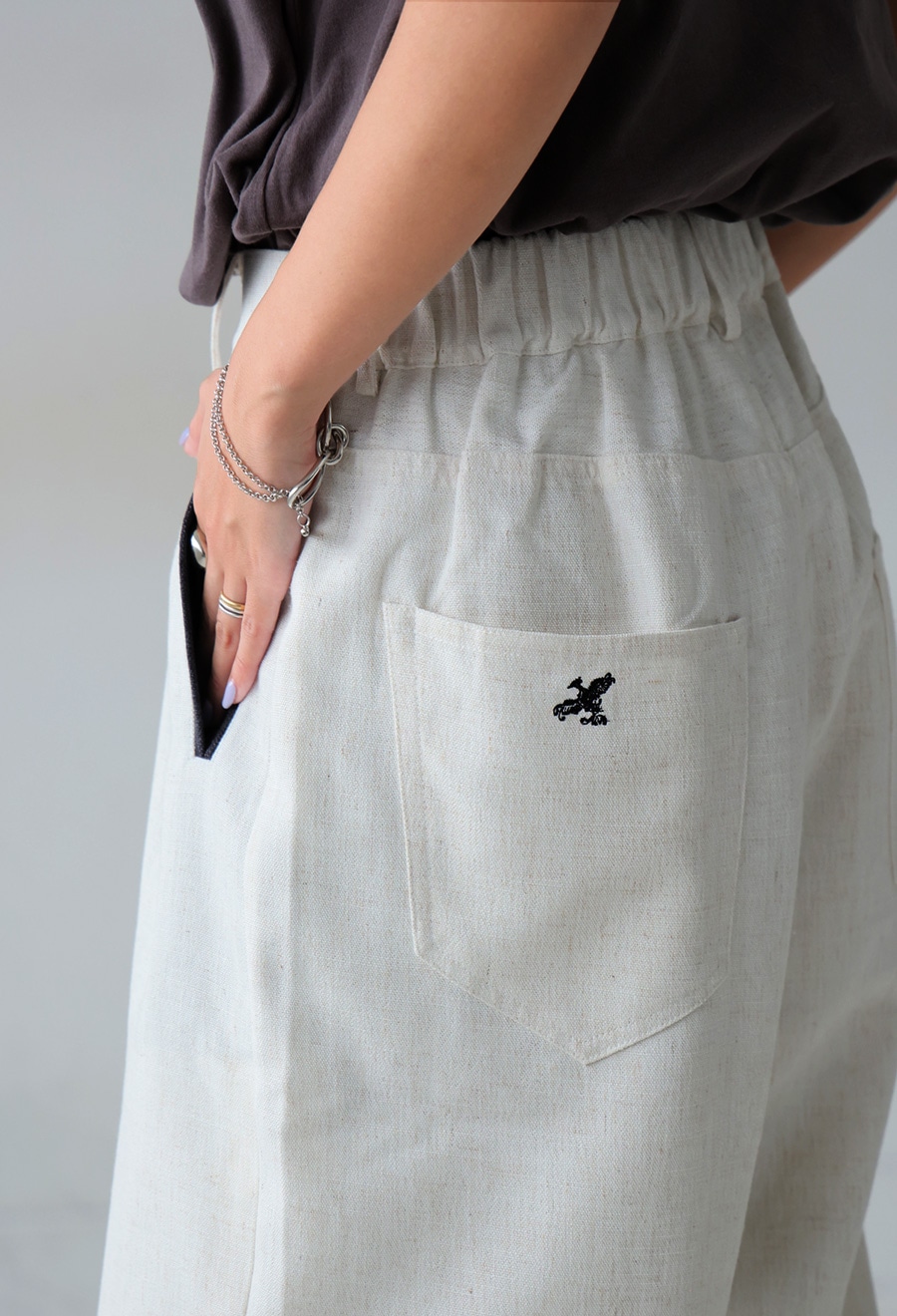 ふくぴーさま専用です。 テーパードパンツ レディース パンツ 刺繍 美脚 送料無料・メール便