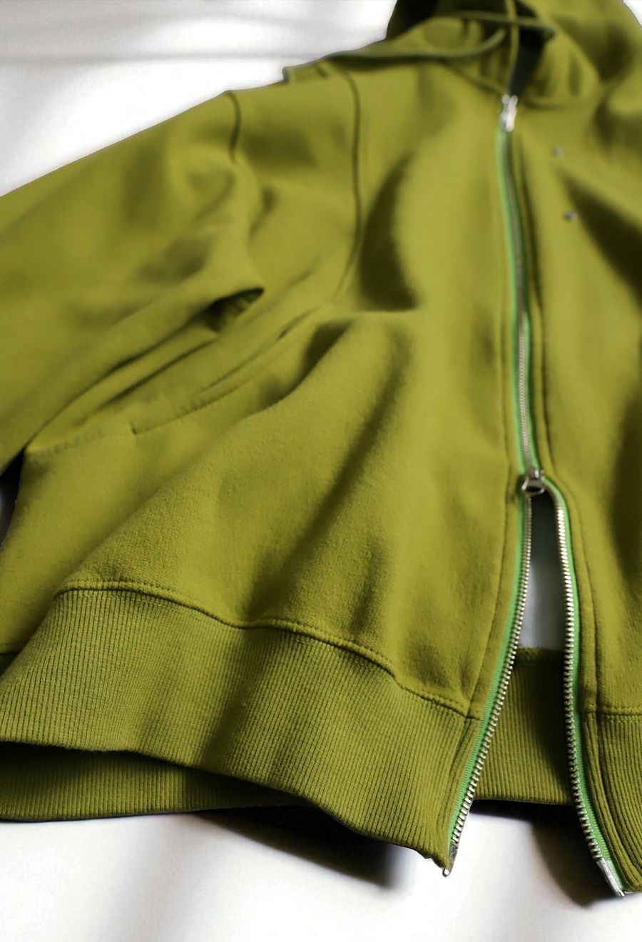 ゆん 9/6 2点セット フーディL チェーン ヴィンテージライクダブルジップフーディ | UNLILL（アンリル