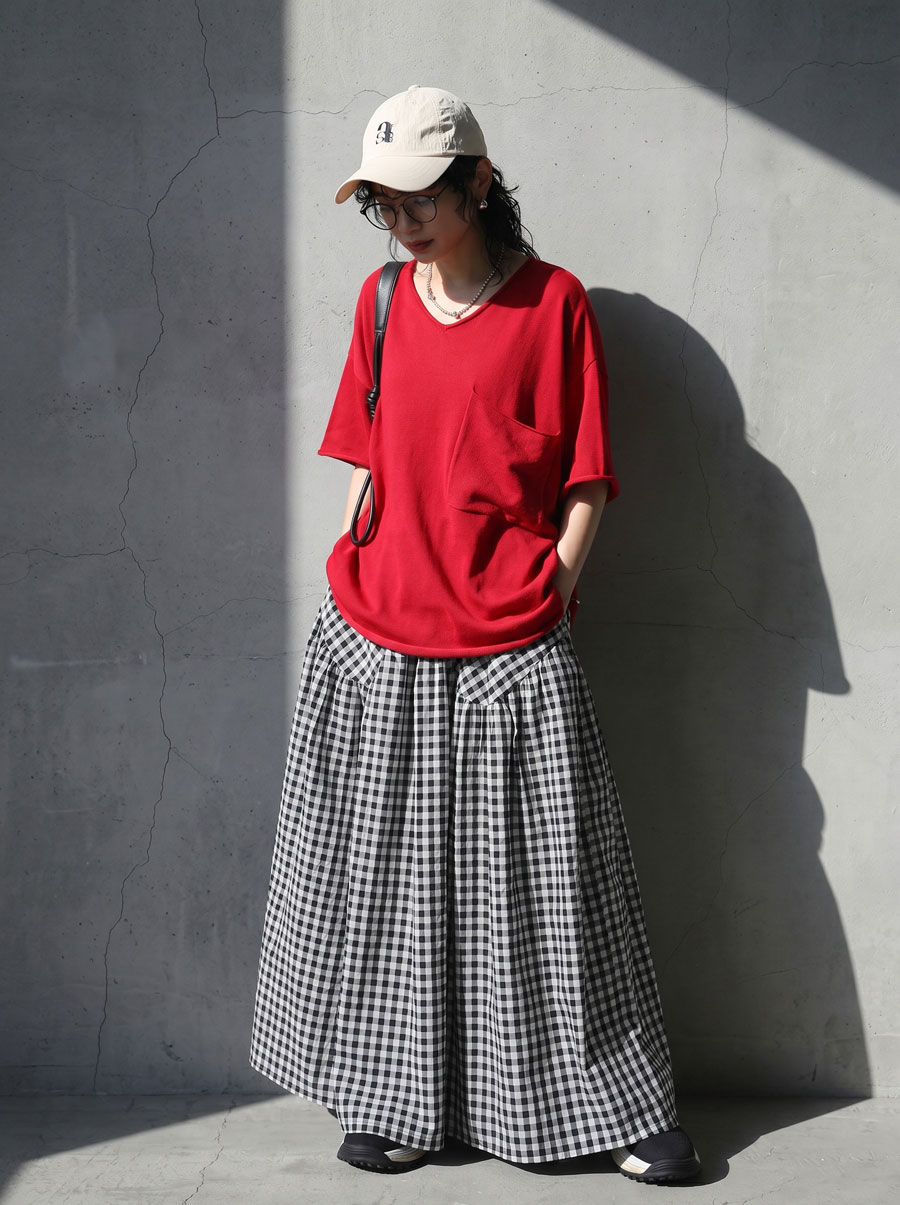 一枚で、大人の余裕。シアー ニット レディース 半袖 Tシャツ Vネック