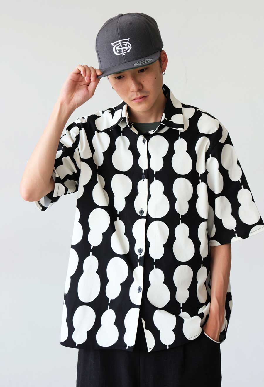 ひょうたん柄 シャツ メンズ トップス 半袖 送料無料・(500)メール便可