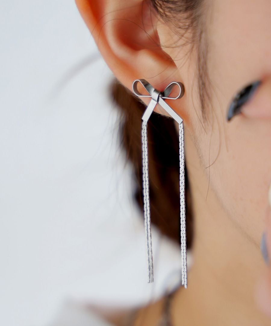 アクセ送料無料 リボンモチーフ ピアス レディース 両耳用・再入荷 (50