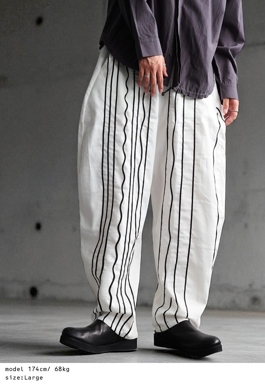 (【新品・未使用】
 familiar iPhoneケース13/14 niko and ｜[MODE NORM CORE]起毛ポケットバルーンパンツ