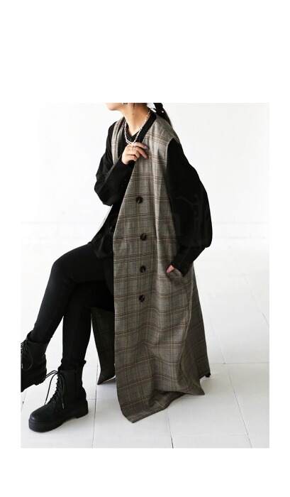 新品❤︎ 即完売ella_selectshopジレ 黒❤︎ベスト リネン混ドレープニットジレ(ベスト・ジレ) | Sybilla(シビラ