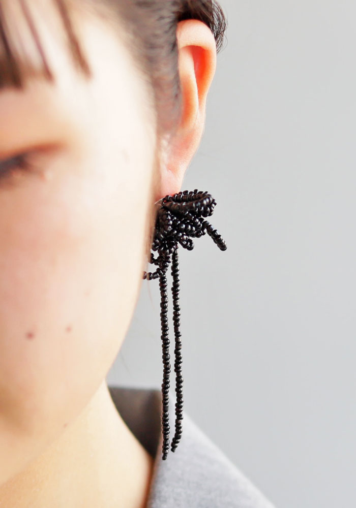 14Kgfピアス『雨の季節』プラスアーミーカラービンテージビーズ