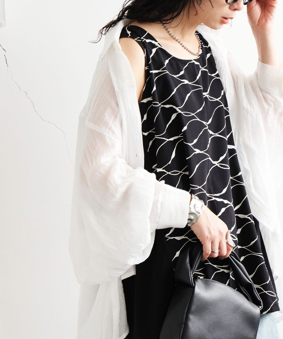 45R 前後で柄の違うタンクトップ 45R 前後で柄の違うタンクトップ