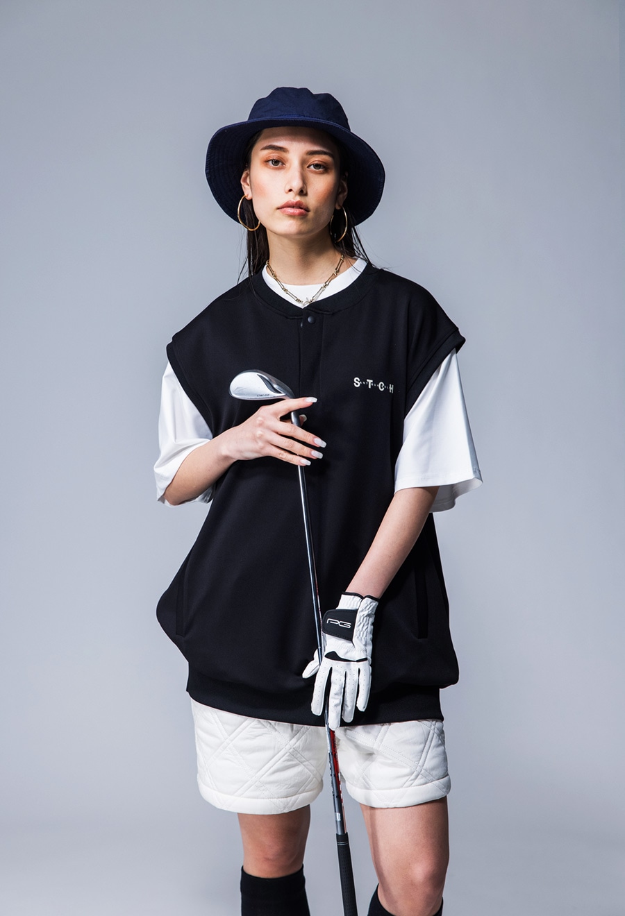 ANTIQUA GOLF×STCH ベスト レディース 送料無料・再再販。メール