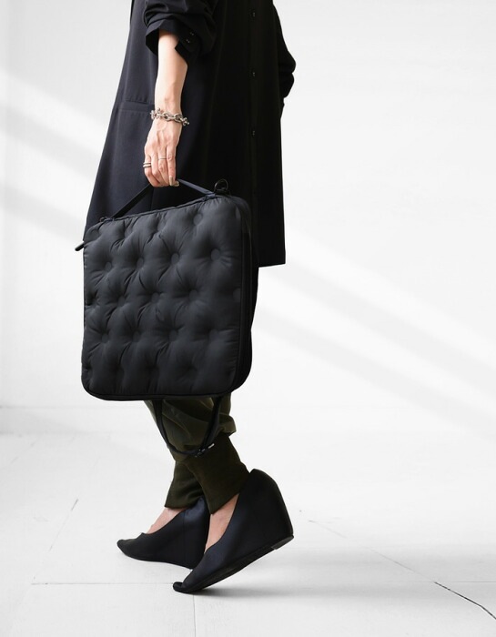 PCバッグ パソコンケース 17インチ ショルダーベルト付き 送料無料・再