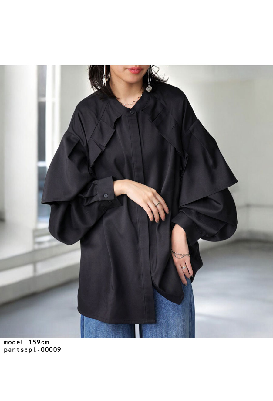 フリル付きロング丈黒シャツ フリルデザインシャツ シャツ レディース トップス 長袖 送料無料