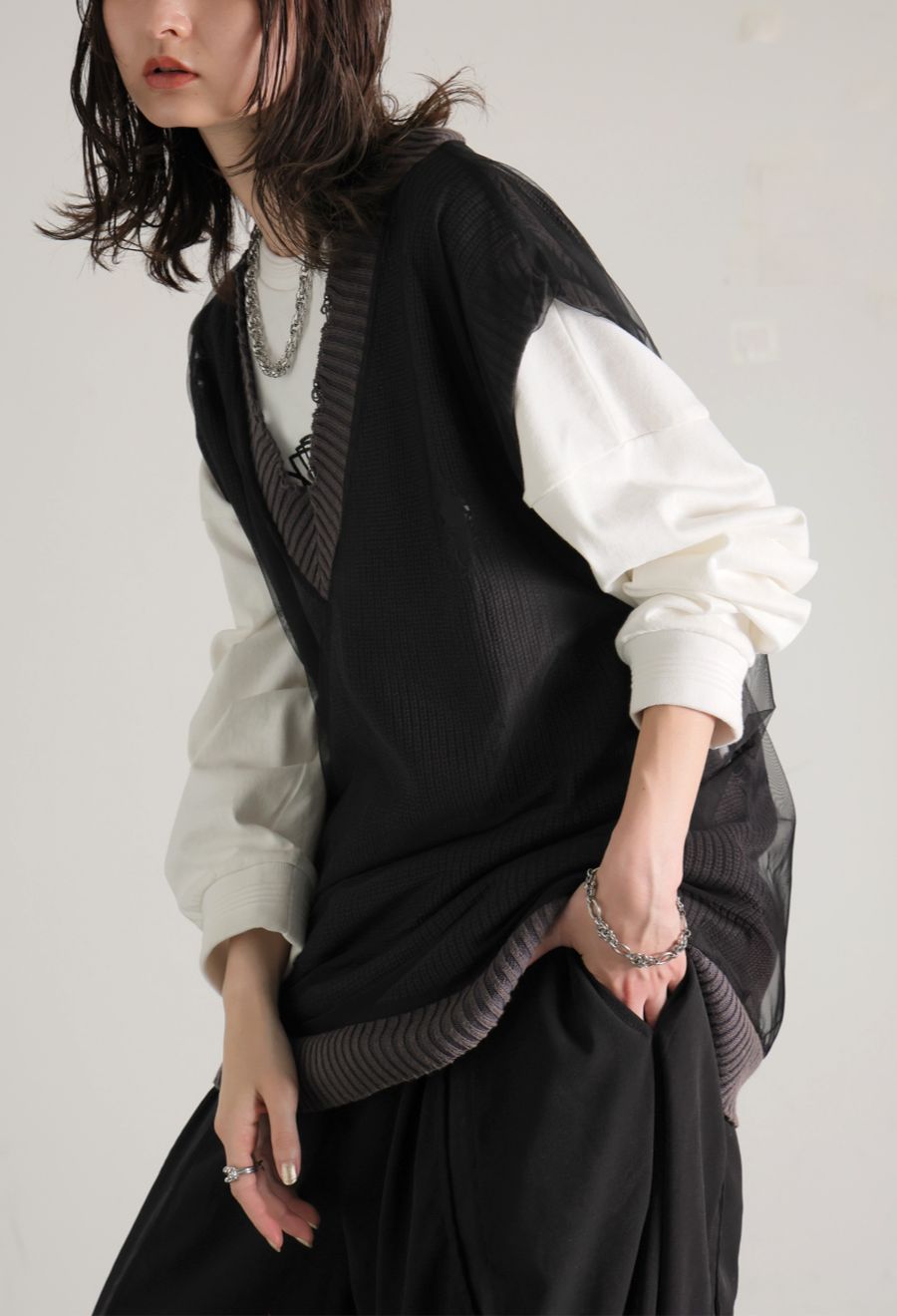 チュールダメージベスト レディース Vネック 無地 送料無料・メール便