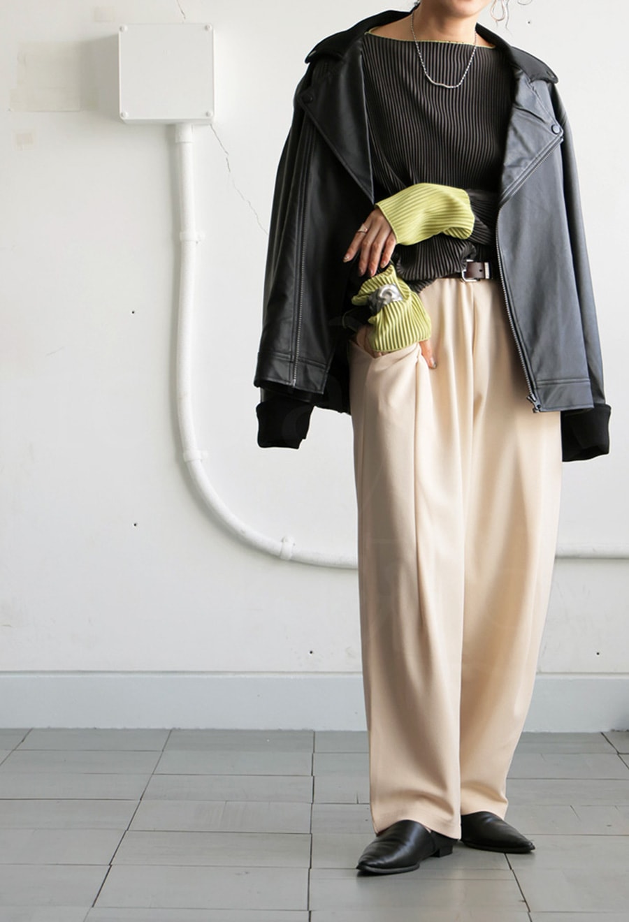 迷わない、毎日の美脚。特別送料無料 テーパードパンツ レディース