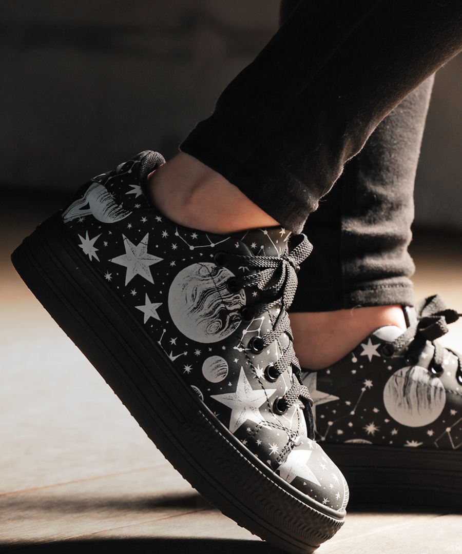 かえで 宇宙柄 厚底スニーカー レディース 靴 ローカット 送料無料・8月