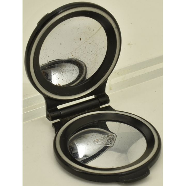 中古カメラ機材の通販専門店 Antiquary（アンティクアリィ）