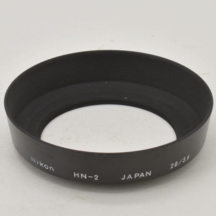 Nikon AF Nikkor 28mm f/2.8 レンズ メタルフード付 Nikon NIKKOR Z 28mm f/2.8 用の純正フードが無いので、F-Foto