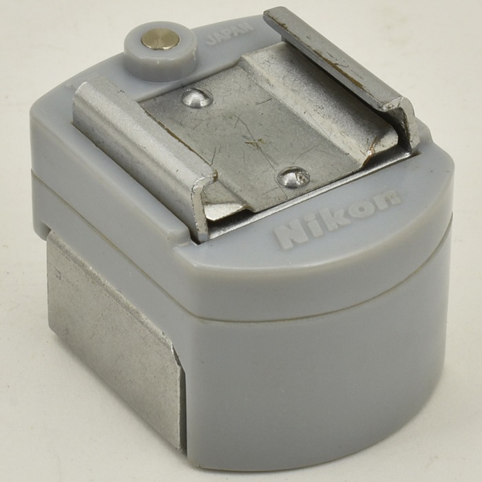 中古カメラ機材の通販専門店 Antiquary（アンティクアリィ）