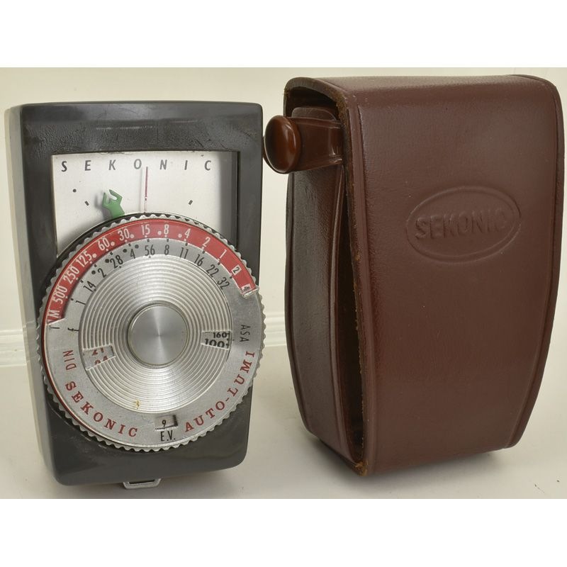 中古カメラ機材の通販専門店 Antiquary（アンティクアリィ）