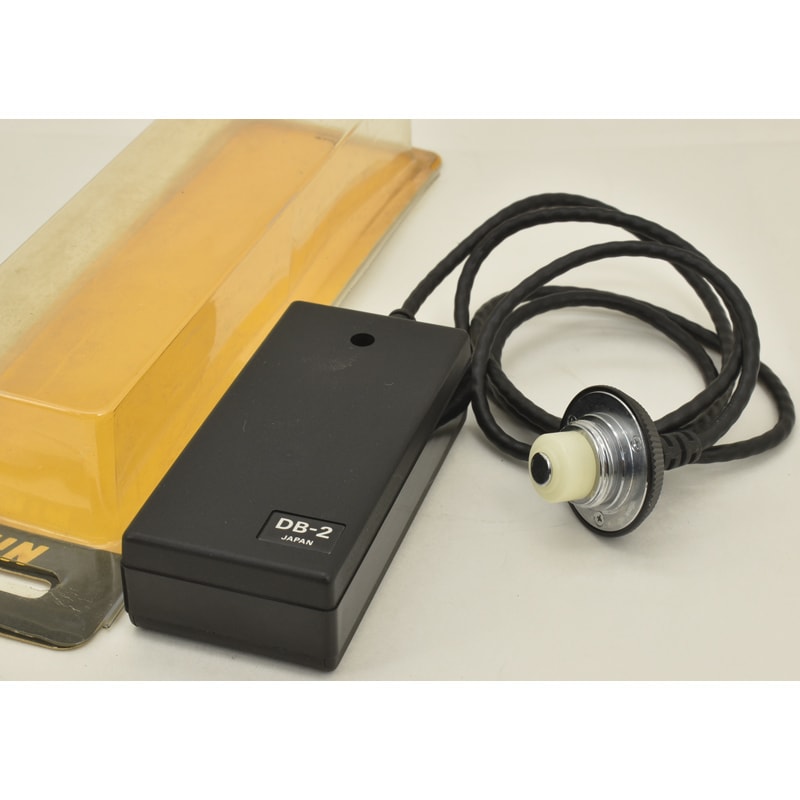 ニコン Nikon D5600＋レンズ3本＋純正バッテリー×2 セット (中古)