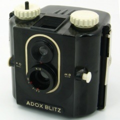中古カメラ機材の通販専門店 Antiquary（アンティクアリィ）