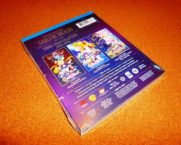 ★セーラームーン★劇場版DVD三本★カードフォルダー★セット★レア商品 ☆セーラームーン☆劇場版DVD三本☆カードフォルダー☆セット