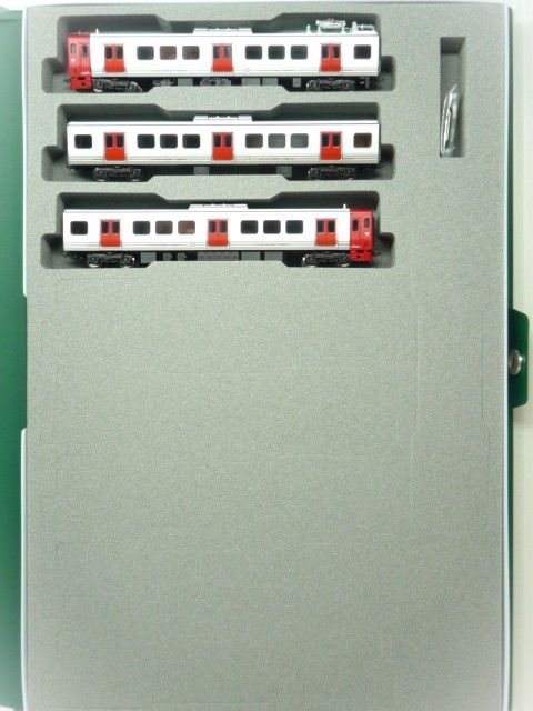 813��2200���� 3ξ���륻�å�