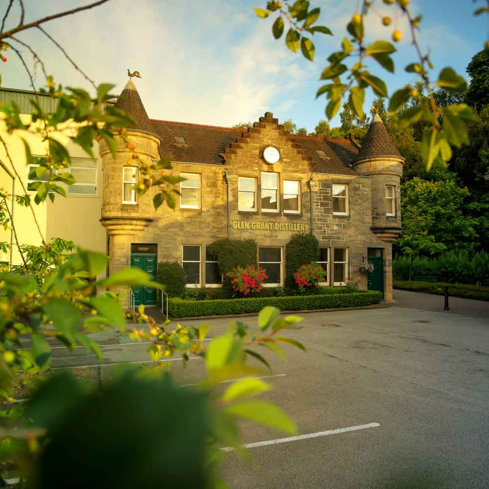 THE GLEN GRANT(ザ グレングラント)18年 700ml(3本)