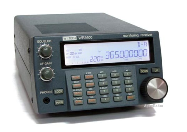 ���Ӱ������ �� �������֥ƥå� WR3600   (5kHz - 3650MHz)  �쥷���С�