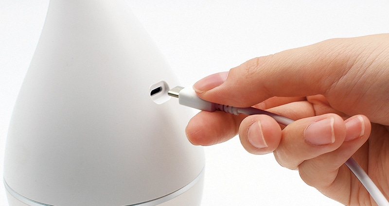 USB電源で、PCからでも給電可能。