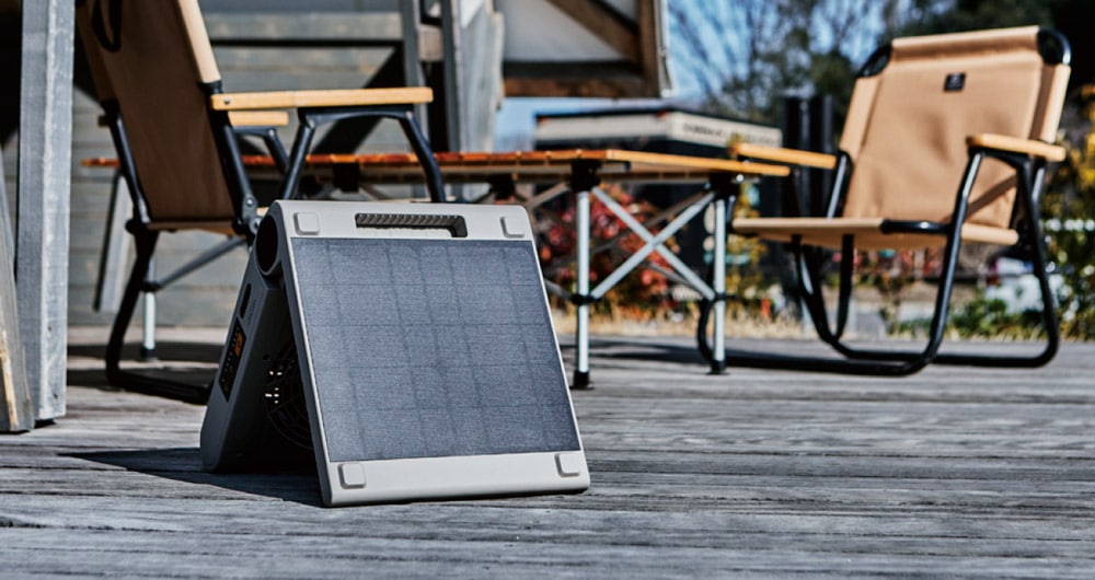 充電可能な太陽光ソーラーパネル搭載