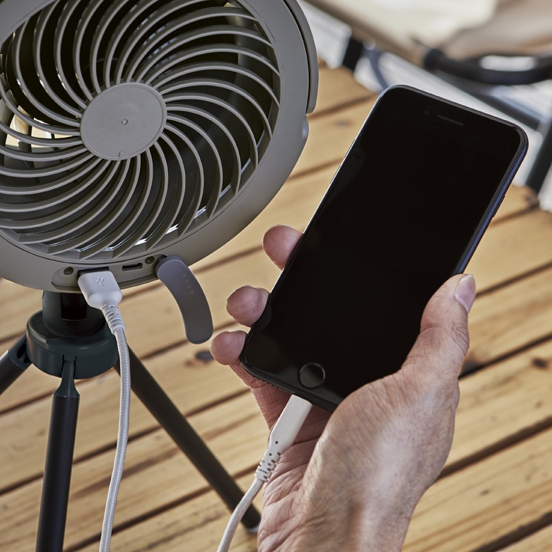 ライト付きで防災対策にも♪ポータブルサーキュレーター　APC-980【アウトレット品】