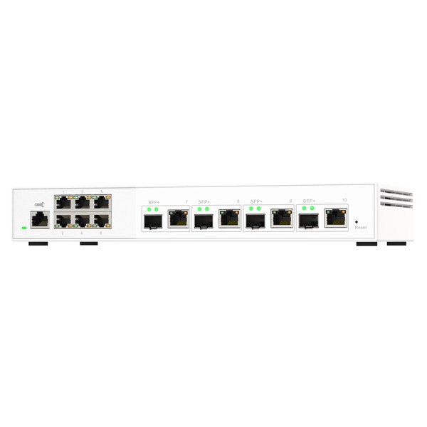 QNAP マネージドスイッチ QSW-M2106-4C 4 x 10GbE SFP+/RJ45コンボポート / 6 x 2.5 Gigabitポート Layer 2 Webマネージドスイッチ ポート数:6+4 スイッチングファブリック:110 Gbps 電源内蔵 【お取り寄せ商品です/納期都度対応】