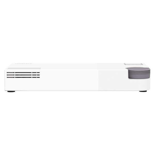 QNAP マネージドスイッチ QSW-M2106-4C 4 x 10GbE SFP+/RJ45コンボポート / 6 x 2.5 Gigabitポート Layer 2 Webマネージドスイッチ ポート数:6+4 スイッチングファブリック:110 Gbps 電源内蔵 【お取り寄せ商品です/納期都度対応】