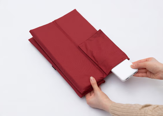 アイリスオーヤマ アウトドアヒートクッション HW-OC4-R ワインレッド 0501-4967576511476-ds -お取り寄せ品-【キャンセル不可・北海道沖縄離島配送不可】