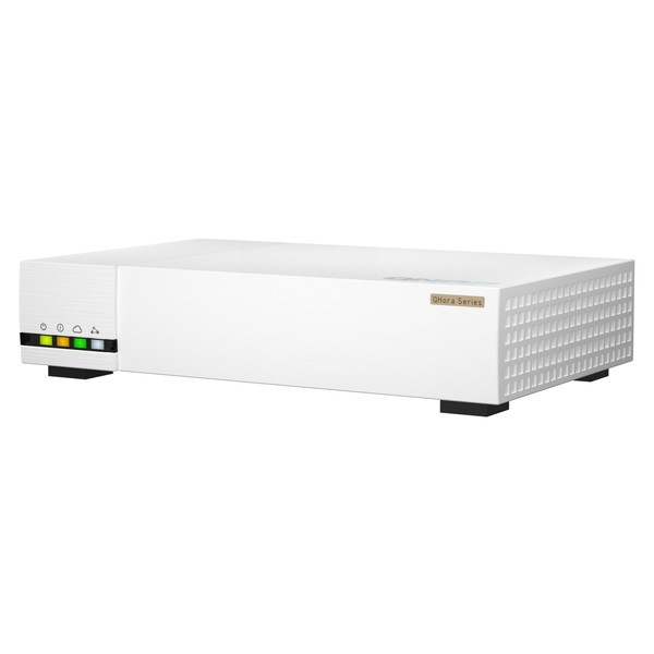 QNAP 次世代 3 ポート 10GbE SD-WAN ルーター QHora-322 NAS / IoT 環境 3 x 10GbE / 6 x 2.5GbE ポートを備えた高速接続 【お取り寄せ商品です/納期都度対応】