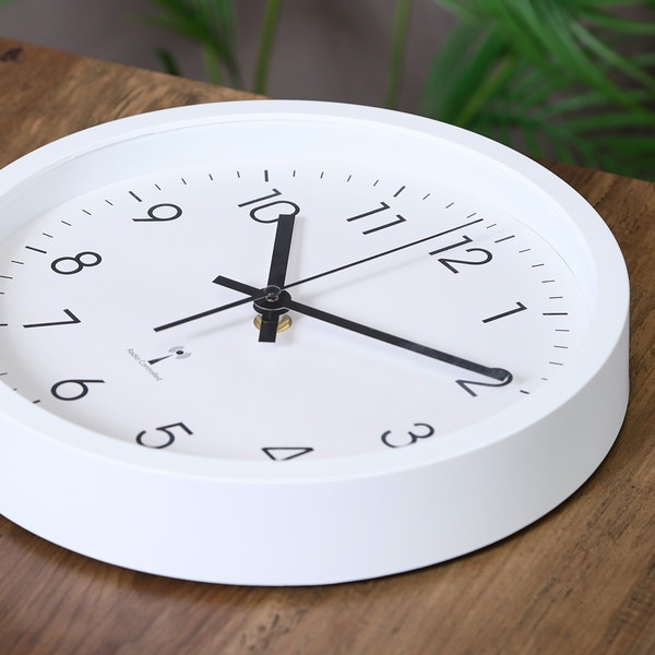 4953980704764 不二貿易 電波掛時計 ｼﾝﾌﾟﾙ 25cm WH ホワイト 商品