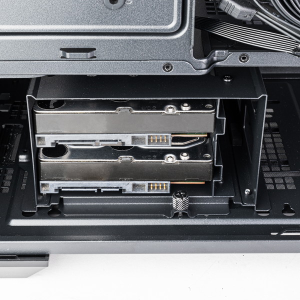 SilverStone �ߥ˥�������� SST-SEH2M-B �б��ޥ����ܡ��ɡ�MicroATX/Mini-ITX ��x�⤵x���ԡ�231.7x447.5x451.2mm ����8���2.5�����SSD��� �⥨���ե����ڥ���󥻥��Բġ��̳�ƻ����Υ�������Բġ�-������-