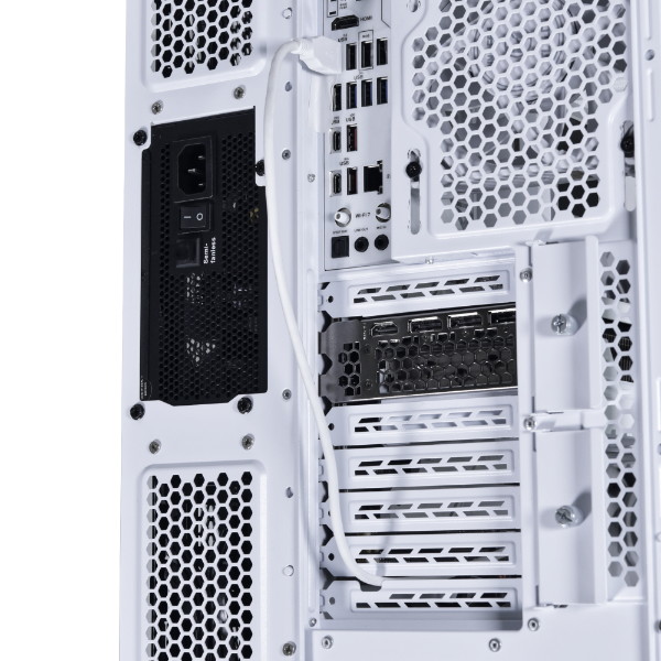 LIAN LI �ꥢ��꡼ USB�ϥ� USB 2.0 1-to-3 Hub (Type A Male Port) White PW-U2TPAW �ۥ磻�� �ڥ���󥻥��Բġ��̳�ƻ����Υ�������Բġ�
