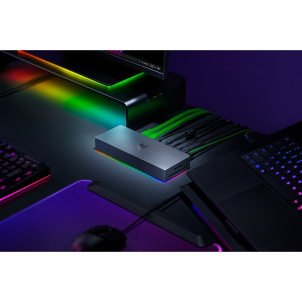 Razer RC21-02290100-R3J1 Razer Thunderbolt 5 Dock Chroma Thunderbolt 5 /4 USB4�б� /  �ȥ�ץ�4K �ǥ����ץ쥤�б� / SSD���ȥ졼��:����8TB��� / THUNDERBOLT SHARE�б� / Razer Chroma RGB��� �ڥ���󥻥��Բġ��̳�ƻ����Υ�������Բġ�