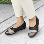 �������顼�Υ����ƥ��֥��塼��