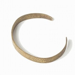 アフリカンブラス ナローバングル エチオピア ゴールド F|Accessories|ITEM