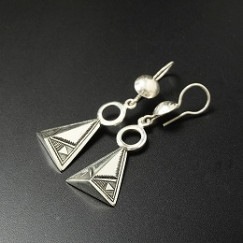TOUAREG SILVER JEWELRY トゥアレグ シルバー ジュエリー  シルバーピアス △ シルバー|T|BRAND