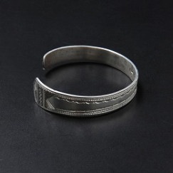 TOUAREG SILVER JEWELRY トゥアレグ シルバー ジュエリー POURE SILVER BANGLE シルバーバングル A16 アシンメトリー シルバー|T|BRAND