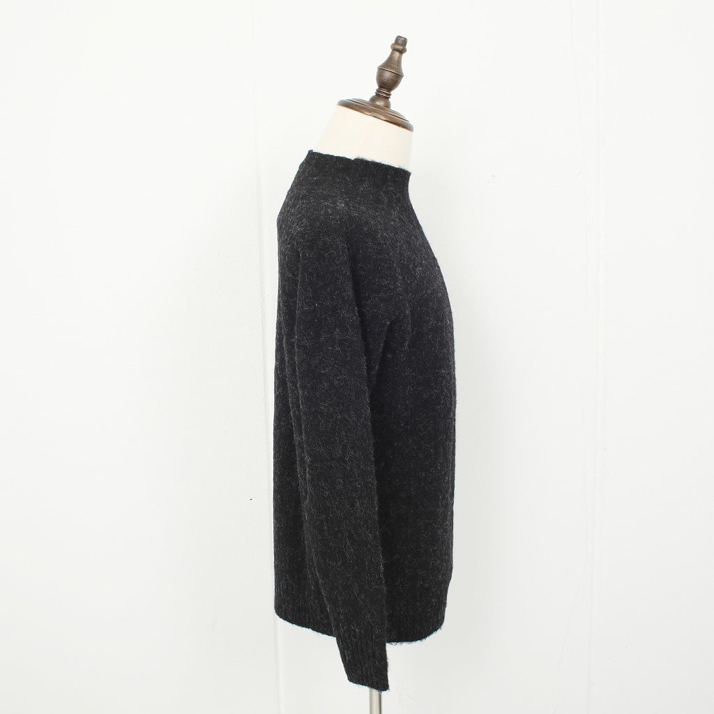 SCYE BASICS サイ シェットランドウール ブラッシュド クルーネックニット チャコール Shetland Wool Brushed Sweater