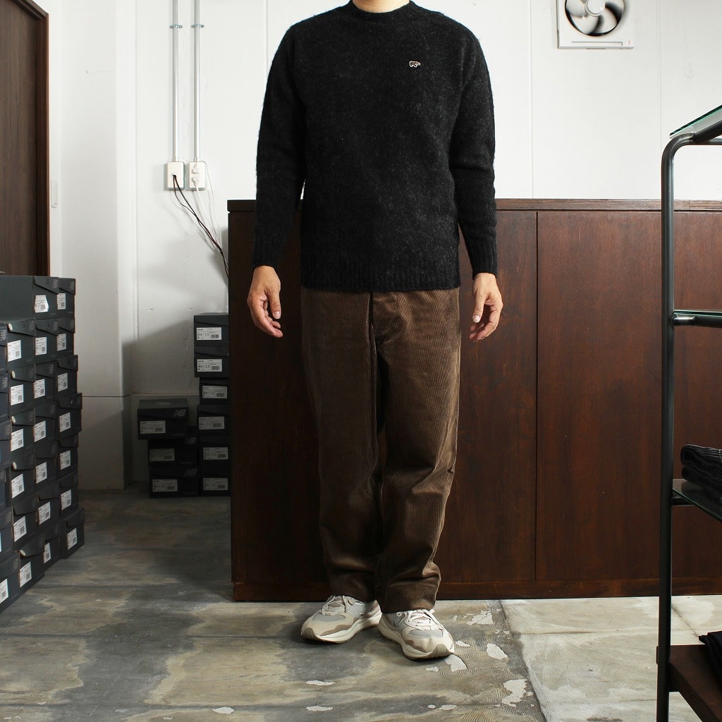 SCYE BASICS サイ シェットランドウール ブラッシュド クルーネックニット チャコール Shetland Wool Brushed Sweater