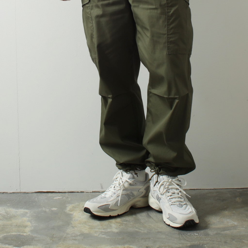 ニューバランス NEWBALANCE スニーカーML725UF ホワイト