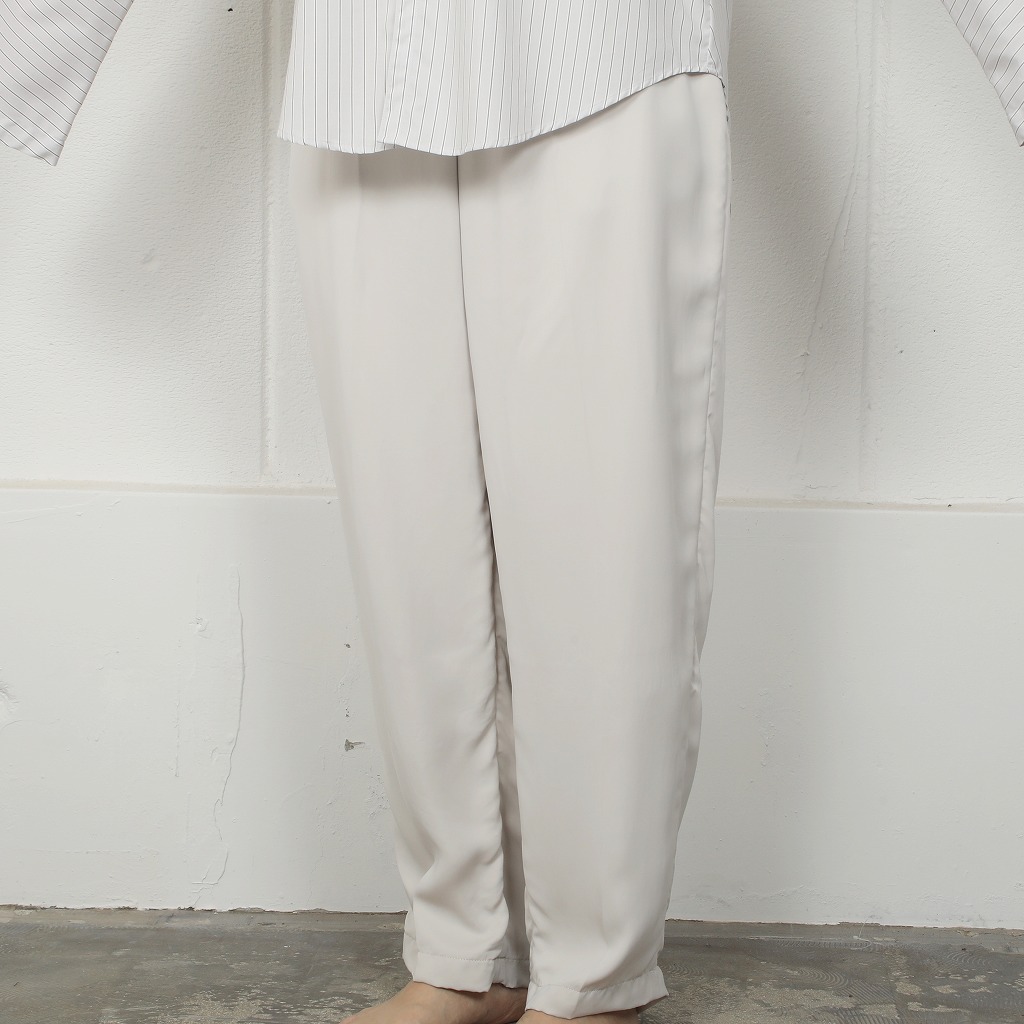 ATHA アタ サテン イージートラウザーズ ユニセックス SATIN STRAIGHT EASY TROUSERS ライトグレー