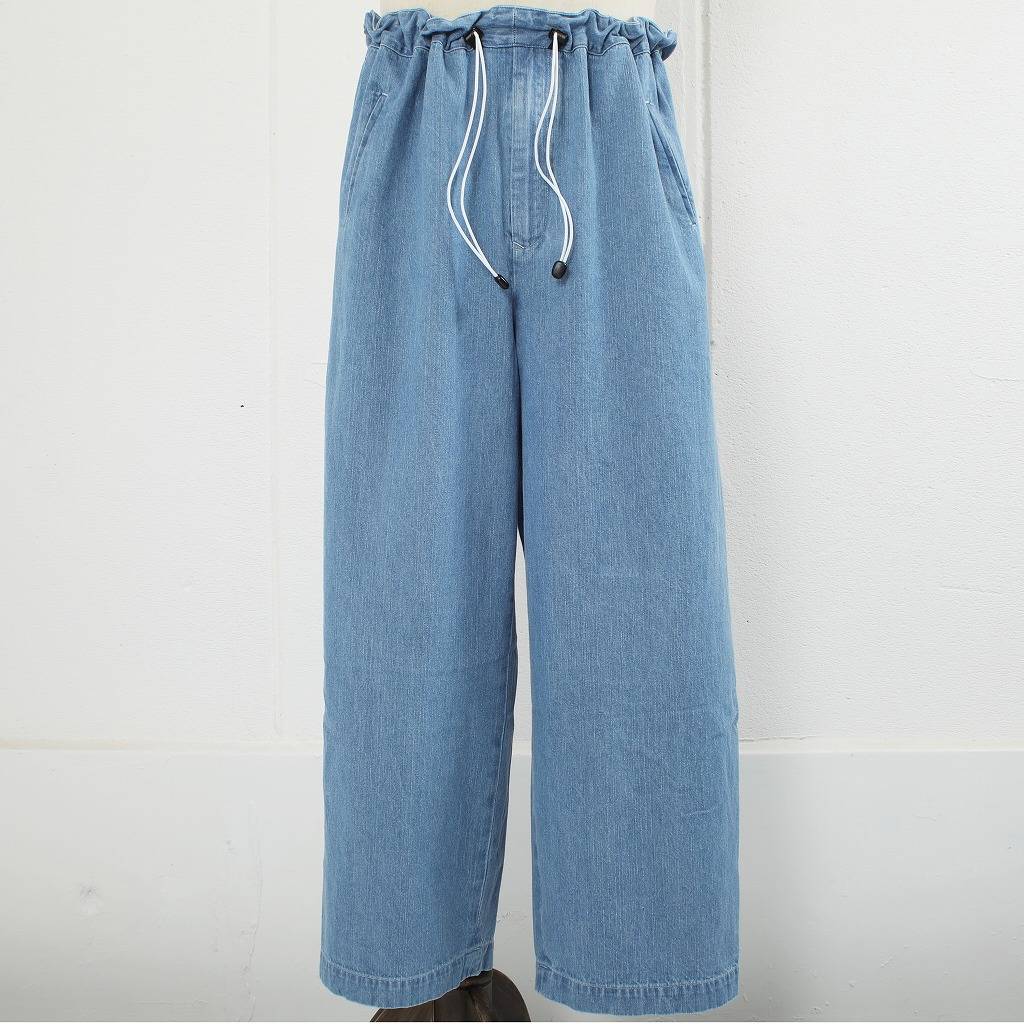 ATHA アタ ワイドイージーパンツ FADE DENIM GATHER WIDE EASY TROUSERS アイスブルー