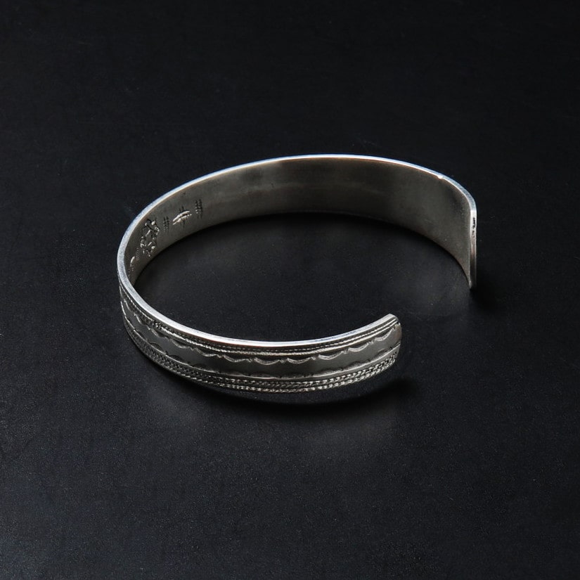 TOUAREG SILVER JEWELRY シルバーバングル A16 TOUAREG SILVER JEWELRY トゥアレグ シルバー ジュエリー POURE