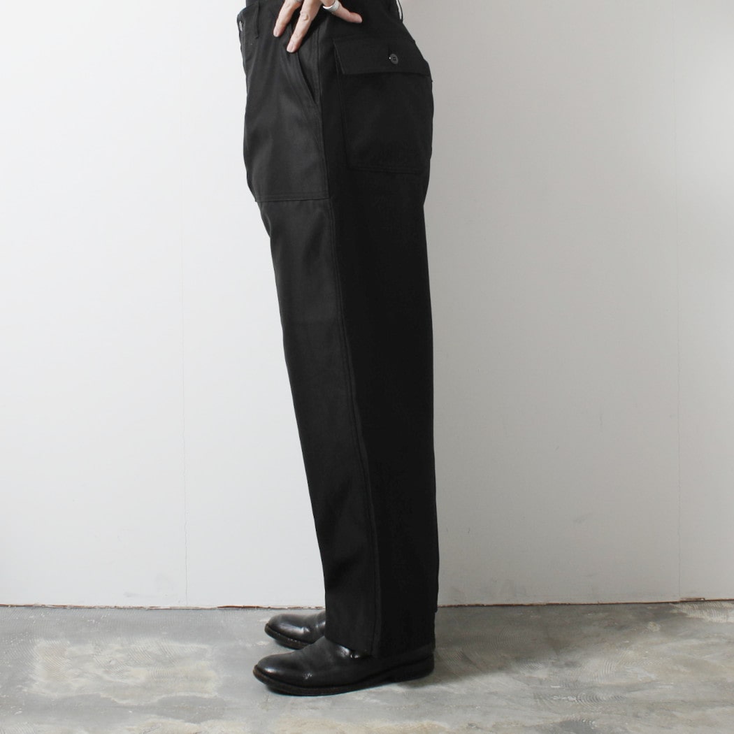 INTERIM インテリム ギザバック サテン ベイカーパンツ ブラック