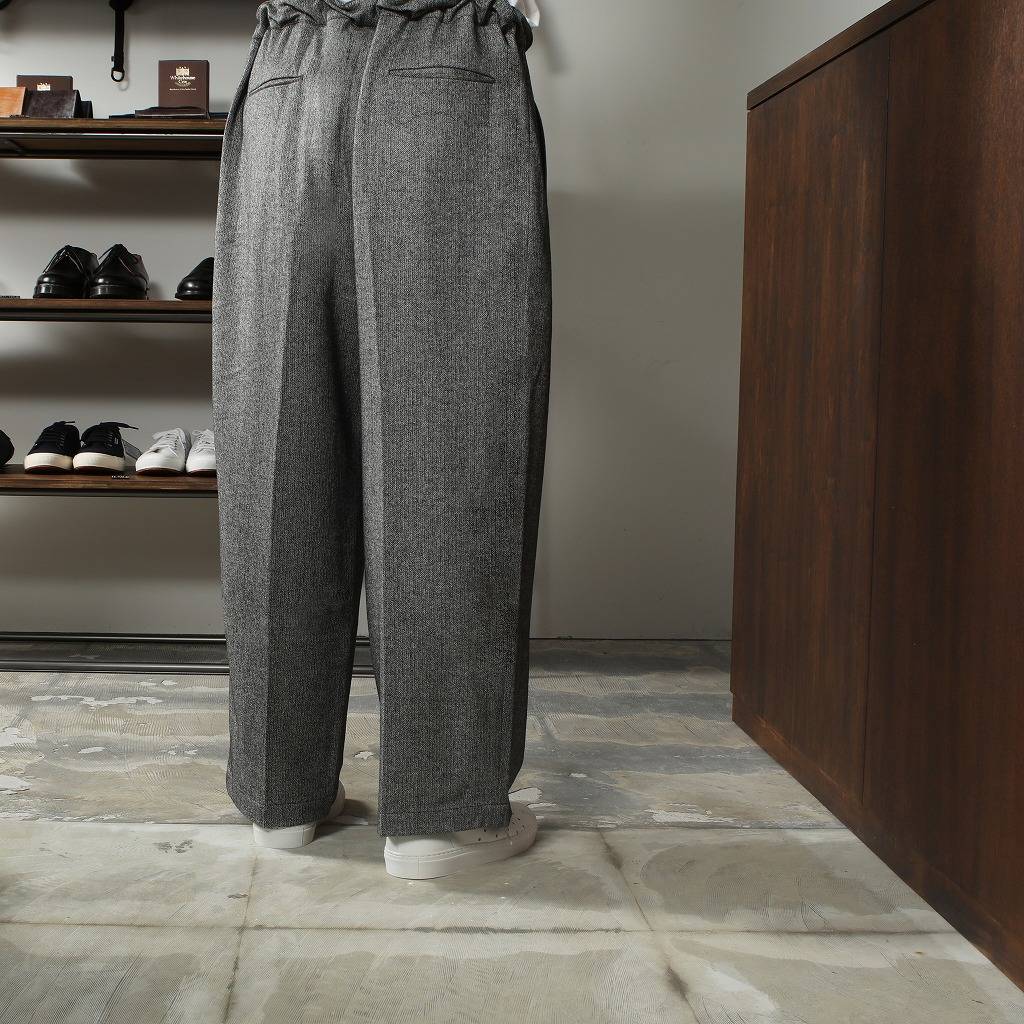 ATHA アタ ワイドイージーパンツ グレー CLASSICAL HERRINGBONE GATHER WIDE EASY TROUSERS